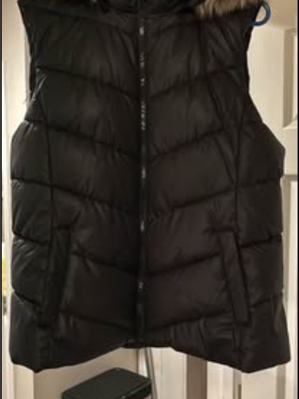 GAP Women’s Hooded Puffer Vest